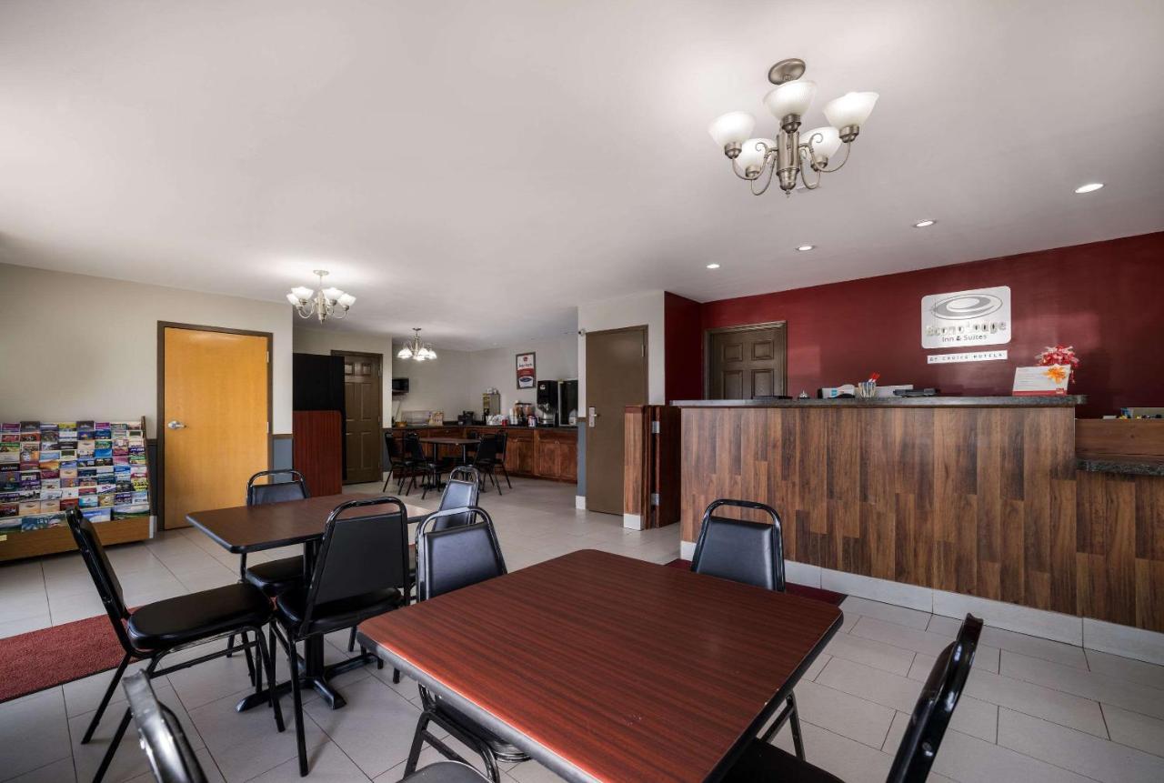 Econo Lodge Inn & Suites Canandaigua Bagian luar foto