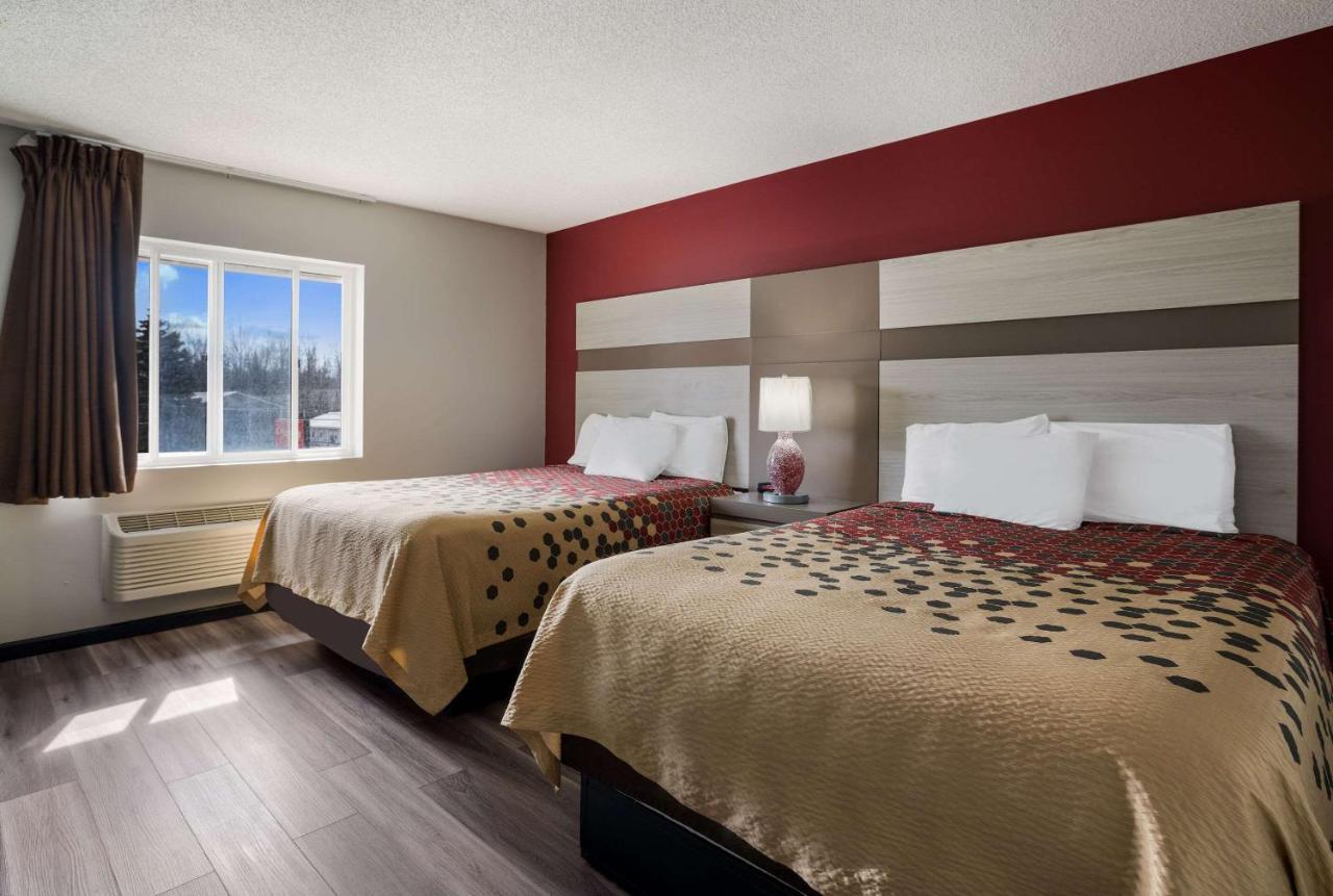 Econo Lodge Inn & Suites Canandaigua Bagian luar foto